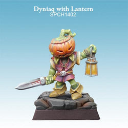 Dyniaq with Lantern